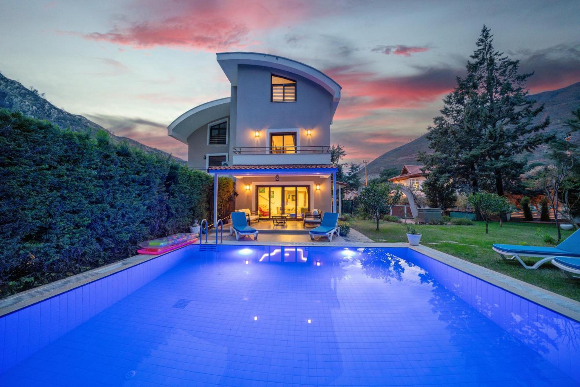 Floransa Icmeler Villa *